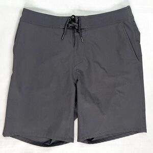 Ten Thousand The Foundation Short Men's Large Black 9” Unlined Training Gym EUC
